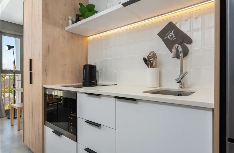 To Let 0 Bedroom Property for Rent in Sea Point Western Cape